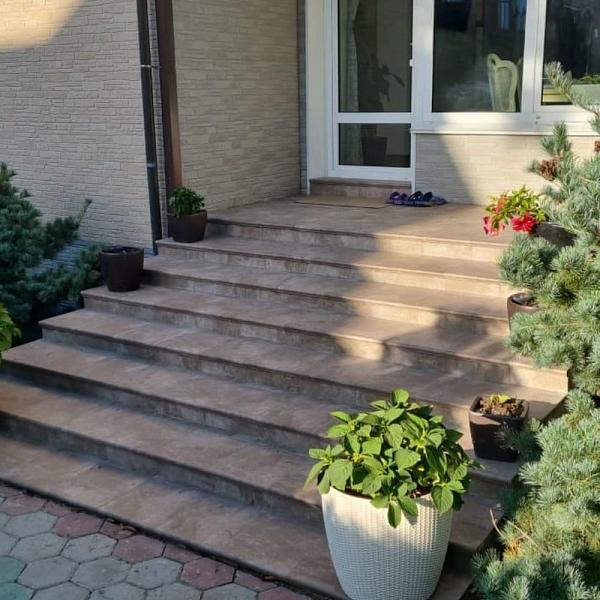 Ступень рядовая флорентинер WesterWalder ATRIUM 310х320х9.5мм WK31140 Grau-braun
